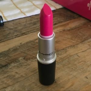 MAC Lipstick Breathing Fire